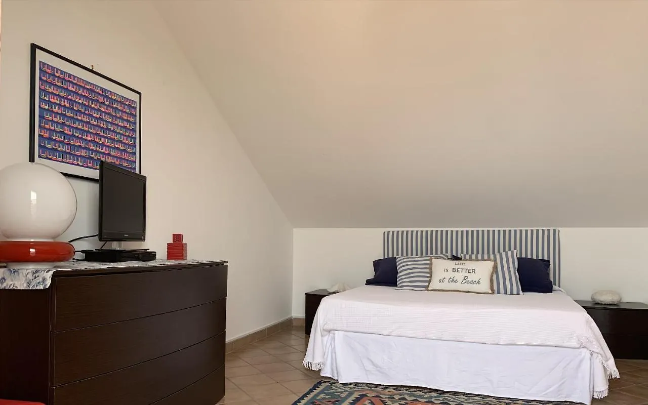 Casa Mandarino Villa Macari